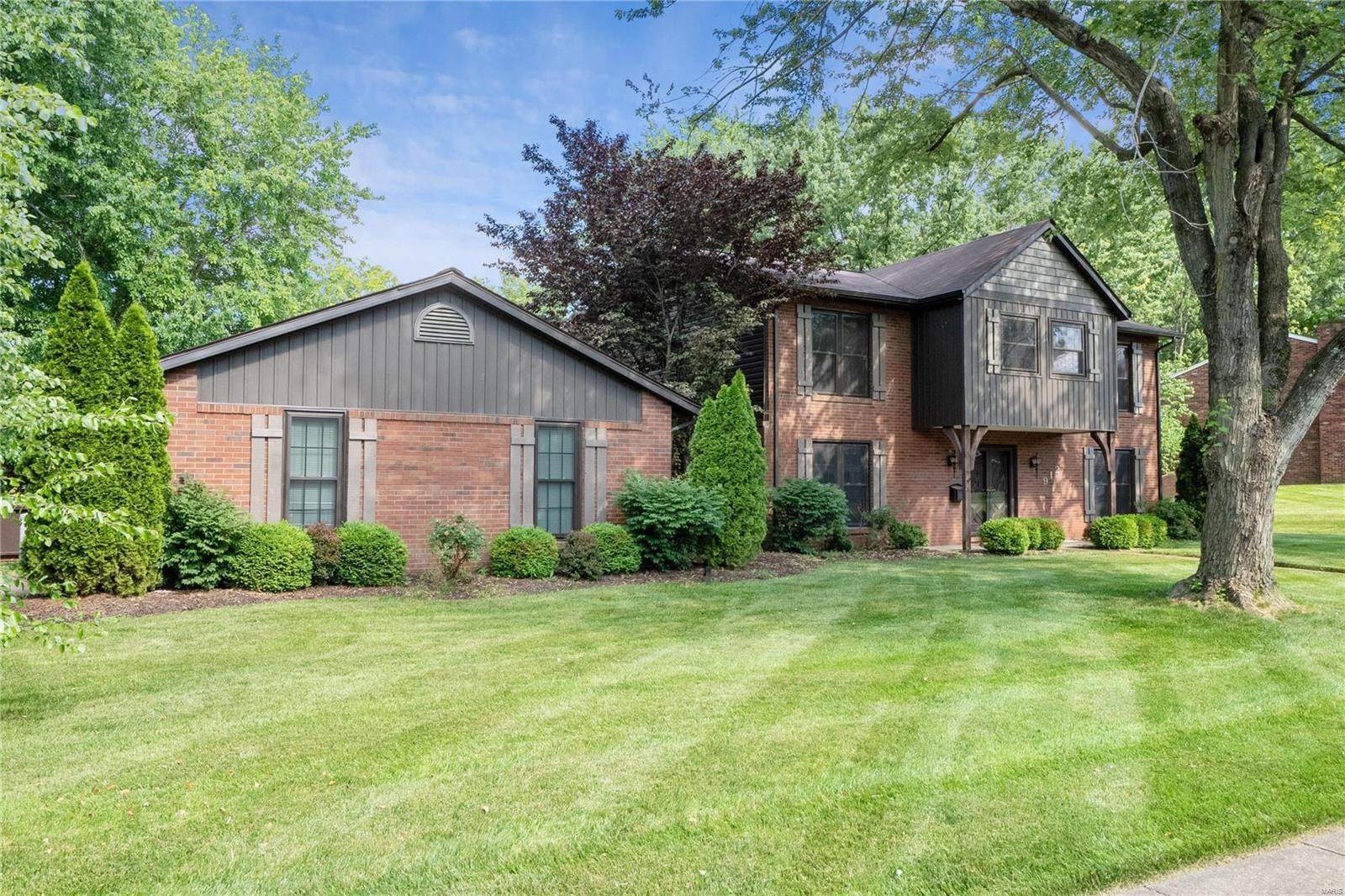 Single Family Homes for Sale at 912 Belpre Drive O Fallon, Illinois 62269 United States