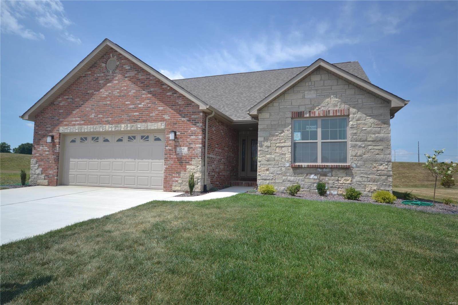 Single Family Homes for Sale at 4416 Tbb Devin Drive Smithton, Illinois 62285 United States