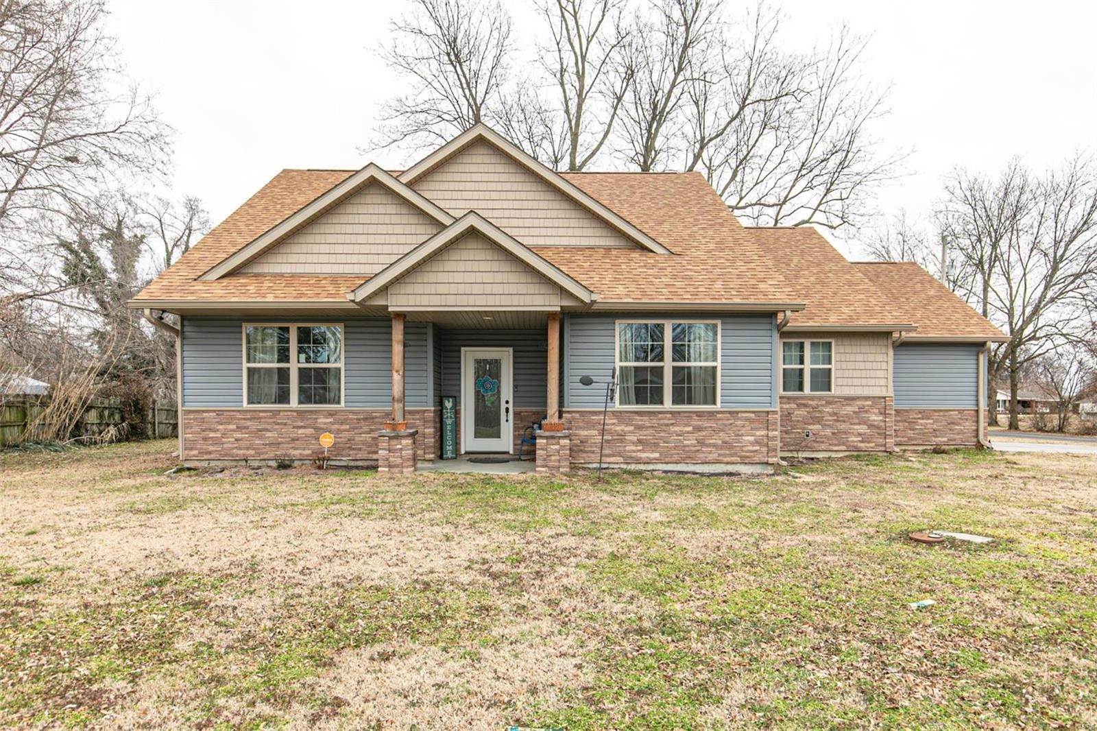 Single Family Homes for Sale at 602 Belt Avenue Matthews, Missouri 63867 United States