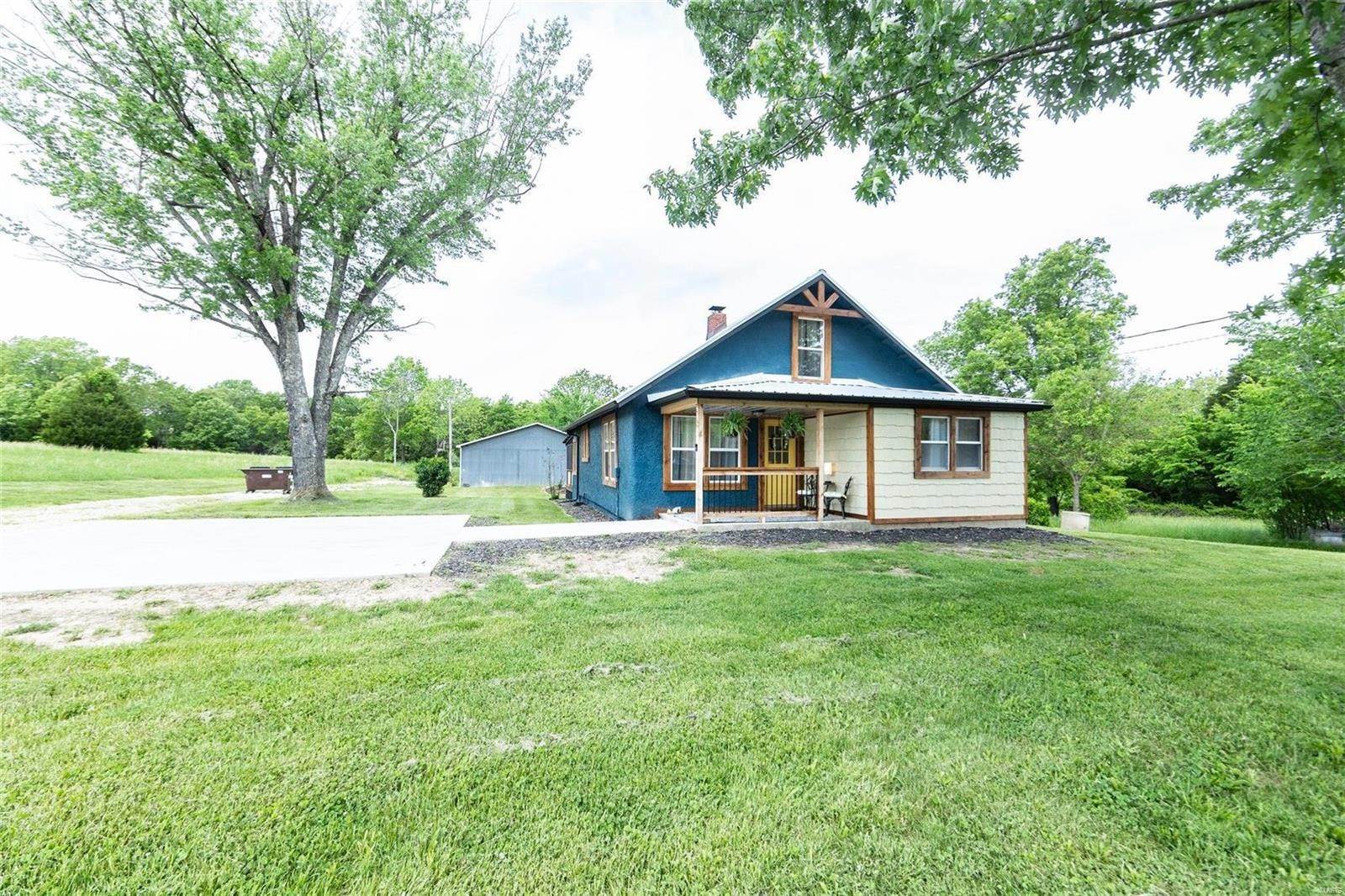 Single Family Homes for Sale at 15295 County Road 5200 Rolla, Missouri 65401 United States