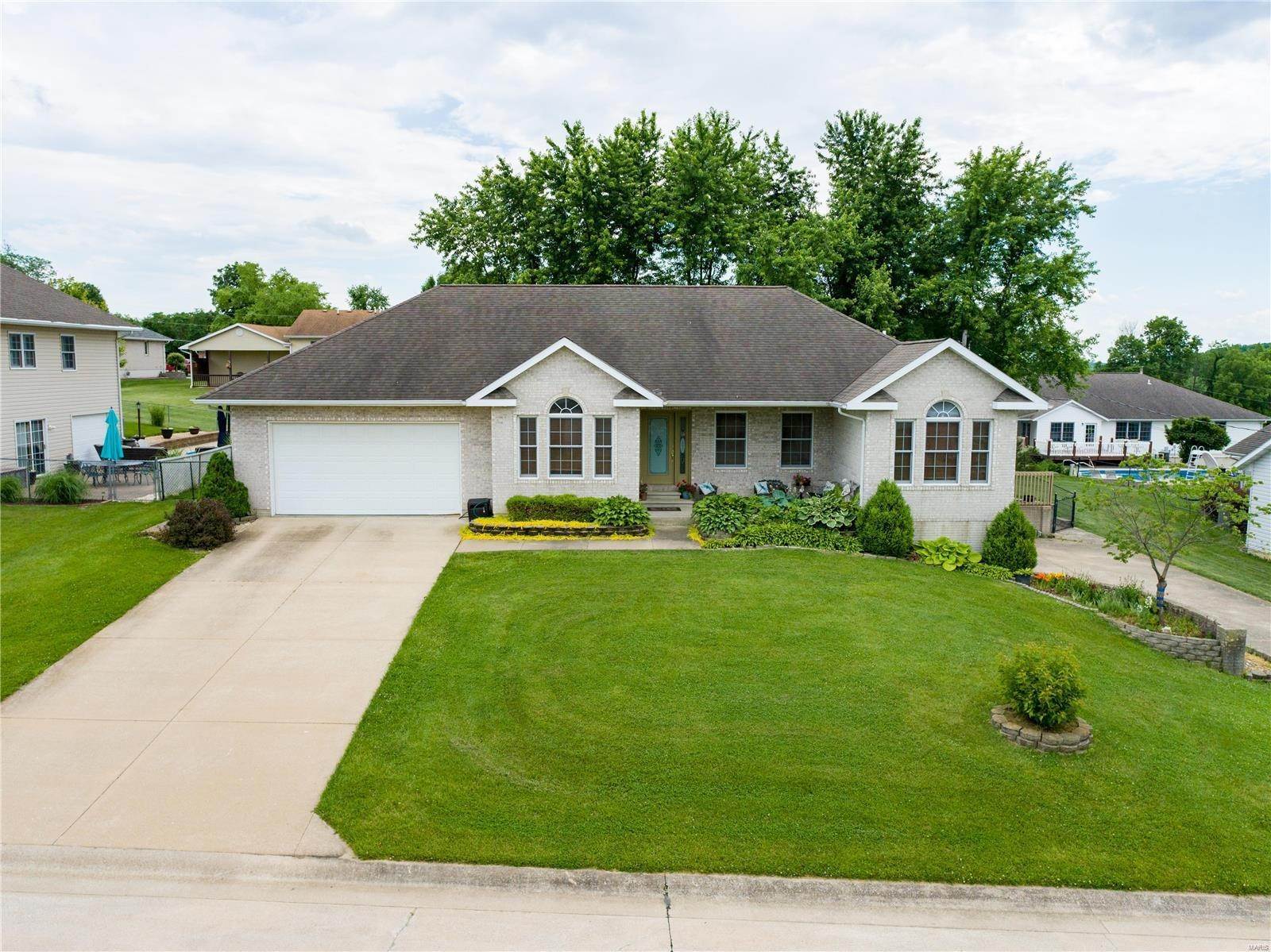 Single Family Homes for Sale at 22 Amaryllis Lane Hannibal, Missouri 63401 United States