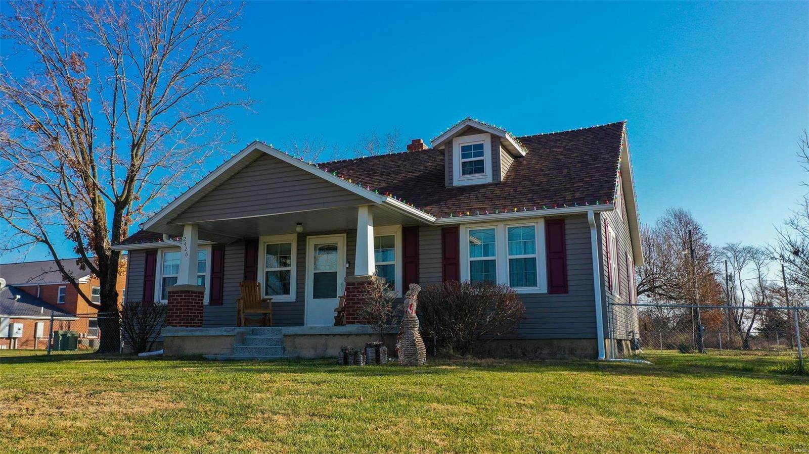 Single Family Homes for Sale at 2426 S Jefferson Avenue Lebanon, Missouri 65536 United States