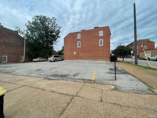 6. Commercial for Sale at 1731 S 7th St. Louis, Missouri 63104 United States