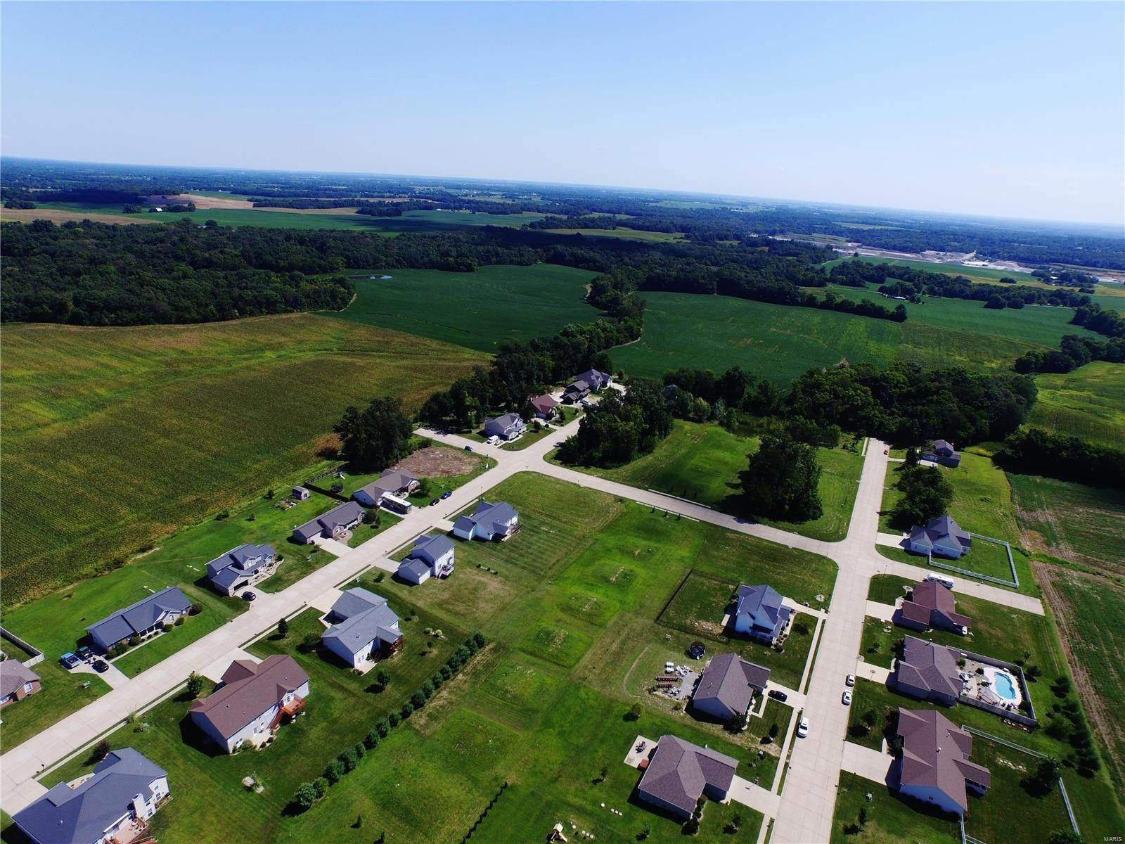 7. Land for Sale at 4904 Red Oak Waterloo, Illinois 62298 United States
