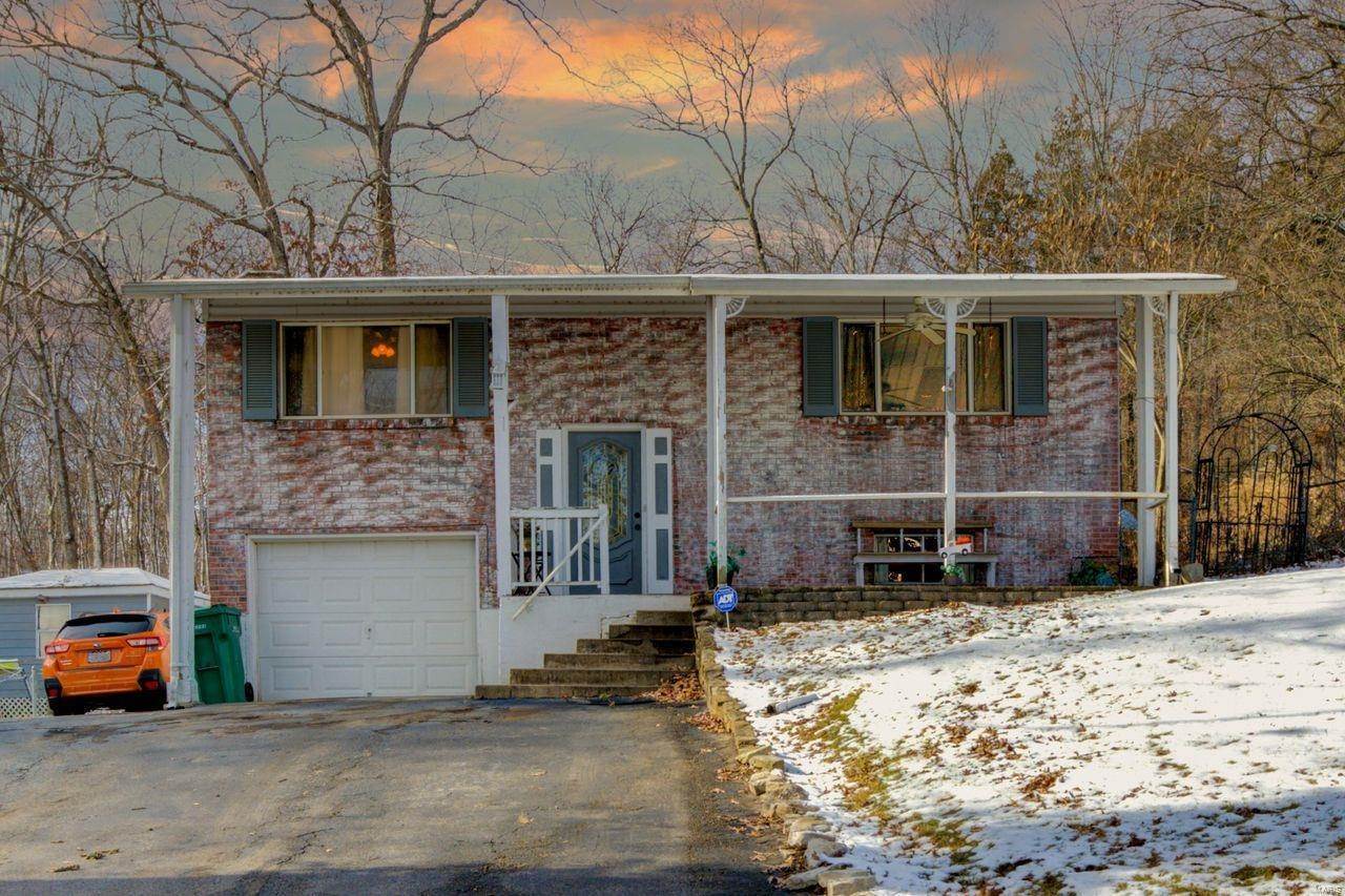 Single Family Homes for Sale at 2857 Patti Lane High Ridge, Missouri 63049 United States