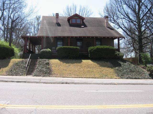 1. Single Family Homes for Sale at 300 Hereford Avenue St. Louis, Missouri 63135 United States