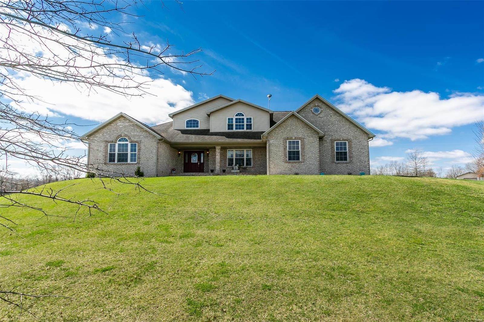 Property for Sale at 31899 Red Oak Drive Brighton, Illinois 62012 United States