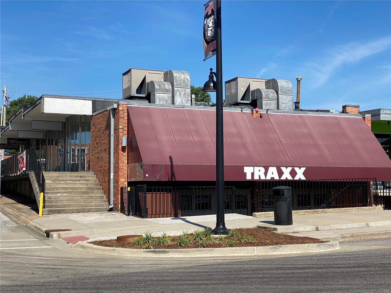 Commercial for Sale at 610 S Illinois Avenue Carbondale, Illinois 62901 United States