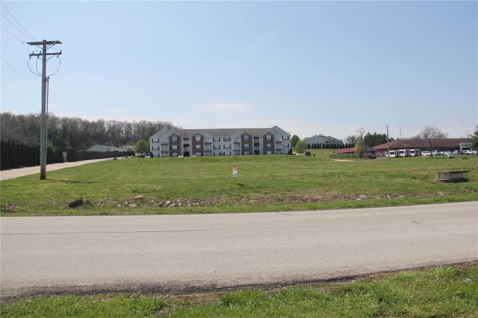Commercial for Sale at 1 Lexington Place Herculaneum, Missouri 63048 United States