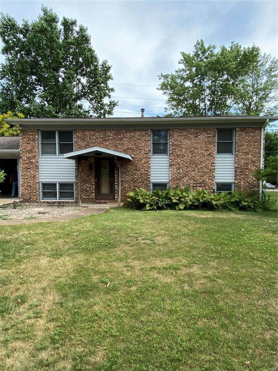 2. Single Family Homes for Sale at 218 W Hillside Farmington, Missouri 63640 United States