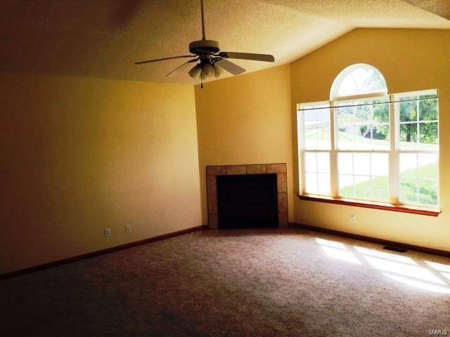 4. Single Family Homes for Sale at 139 Sawmill Road St. Robert, Missouri 65584 United States