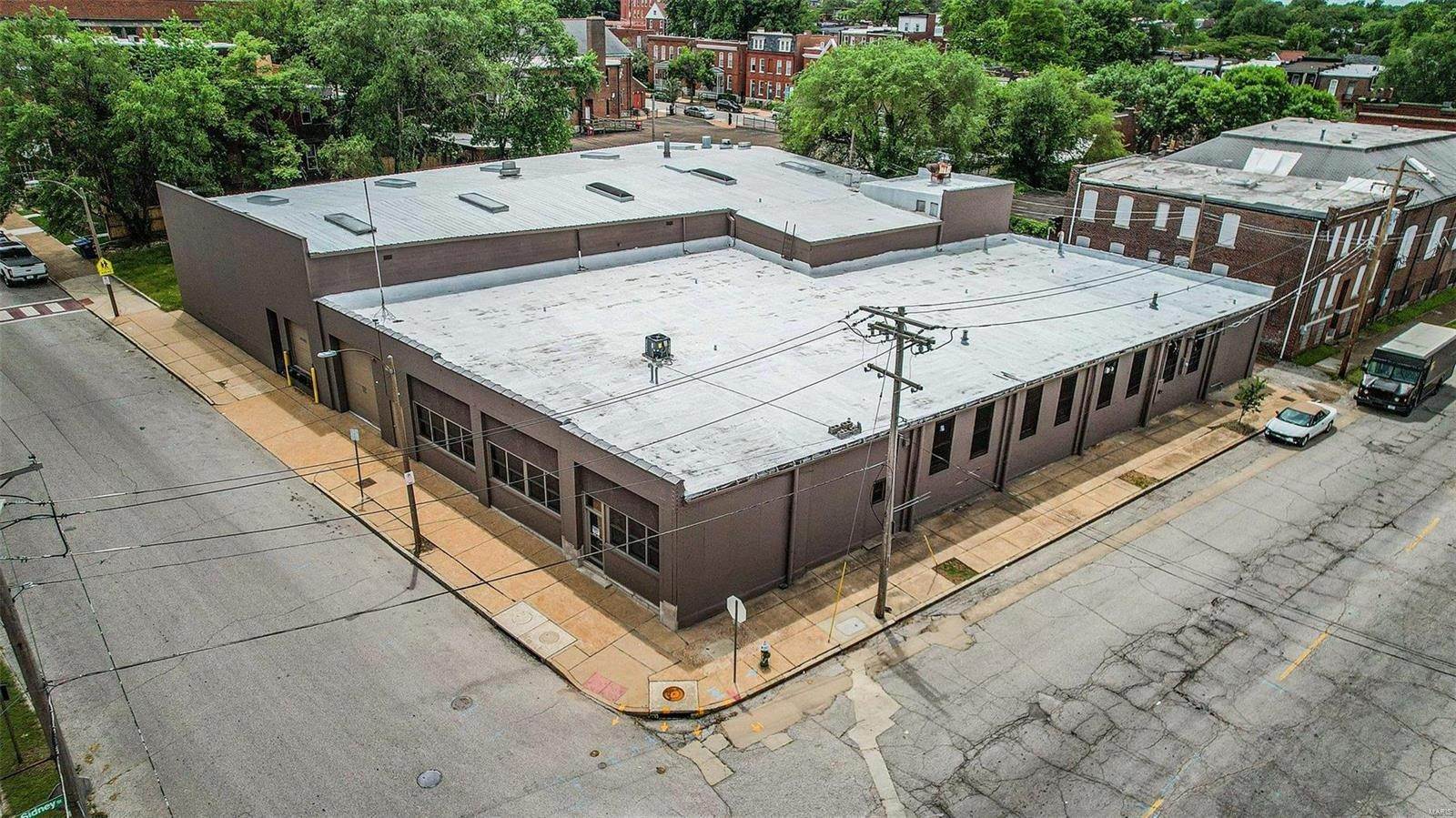 Commercial for Sale at 2601 Ohio Avenue St. Louis, Missouri 63118 United States