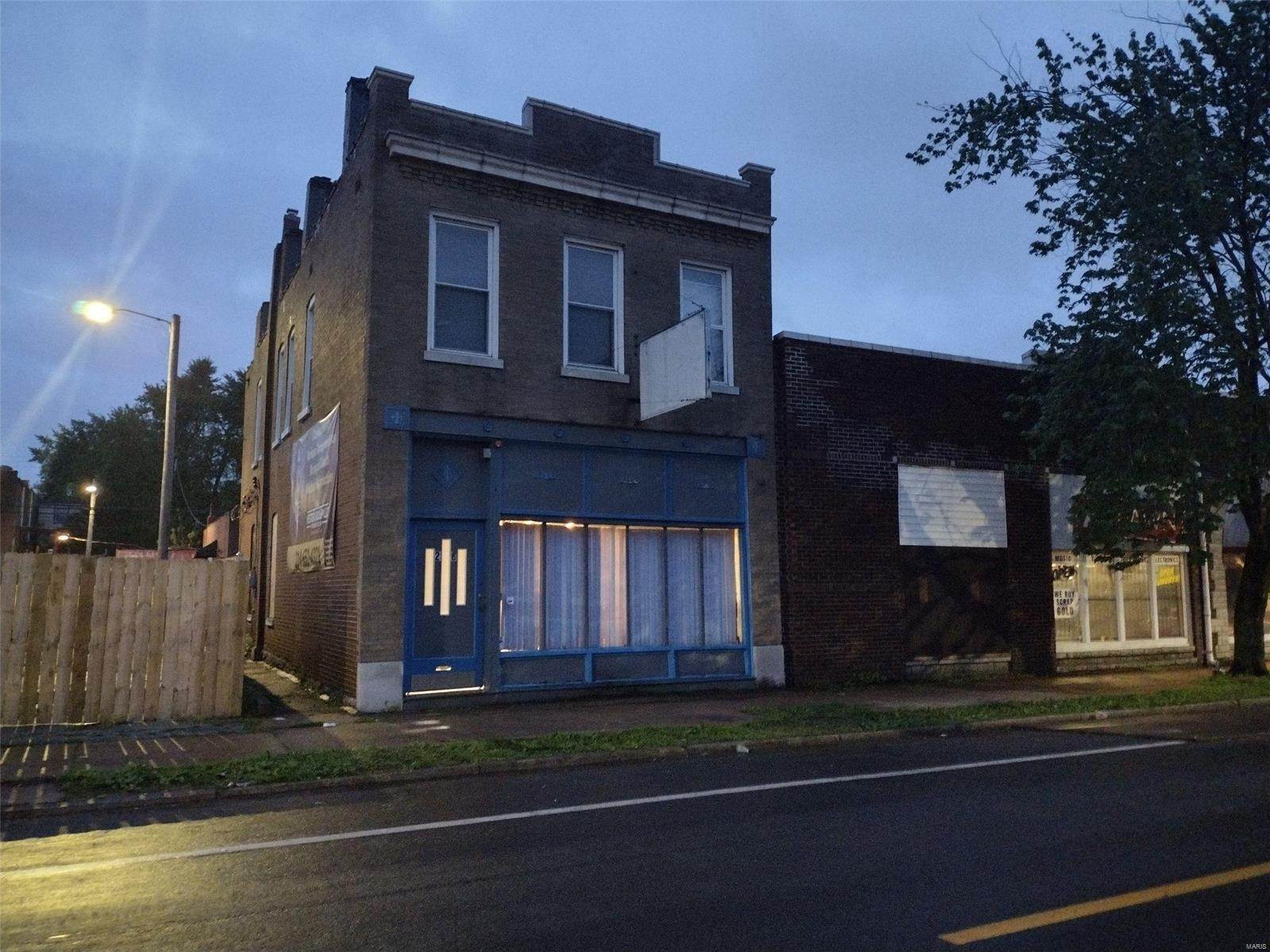 1. Residential Income for Sale at 2836 Chippewa Street St. Louis, Missouri 63118 United States