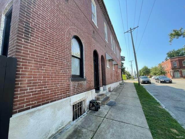 3. Residential Income for Sale at 2655 Ann Avenue St. Louis, Missouri 63104 United States
