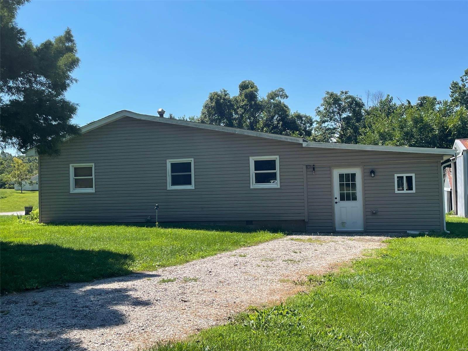Single Family Homes for Sale at 1921 G Road Prairie Du Rocher, Illinois 62277 United States