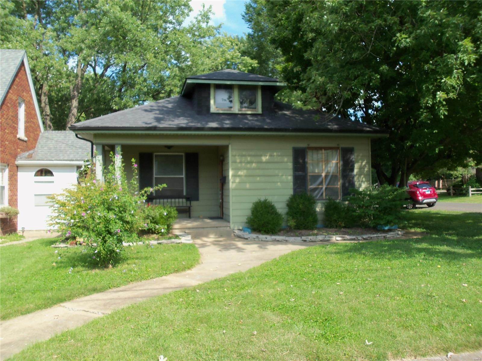 Property for Sale at 314 S Combs Avenue Collinsville, Illinois 62234 United States