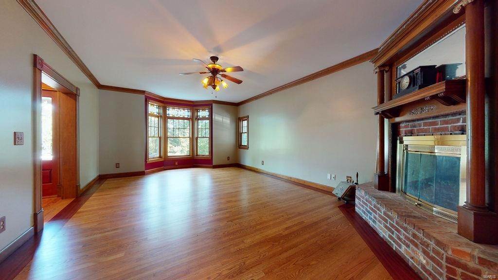 7. Single Family Homes for Sale at 2242 Babler Valley Lane Wildwood, Missouri 63038 United States