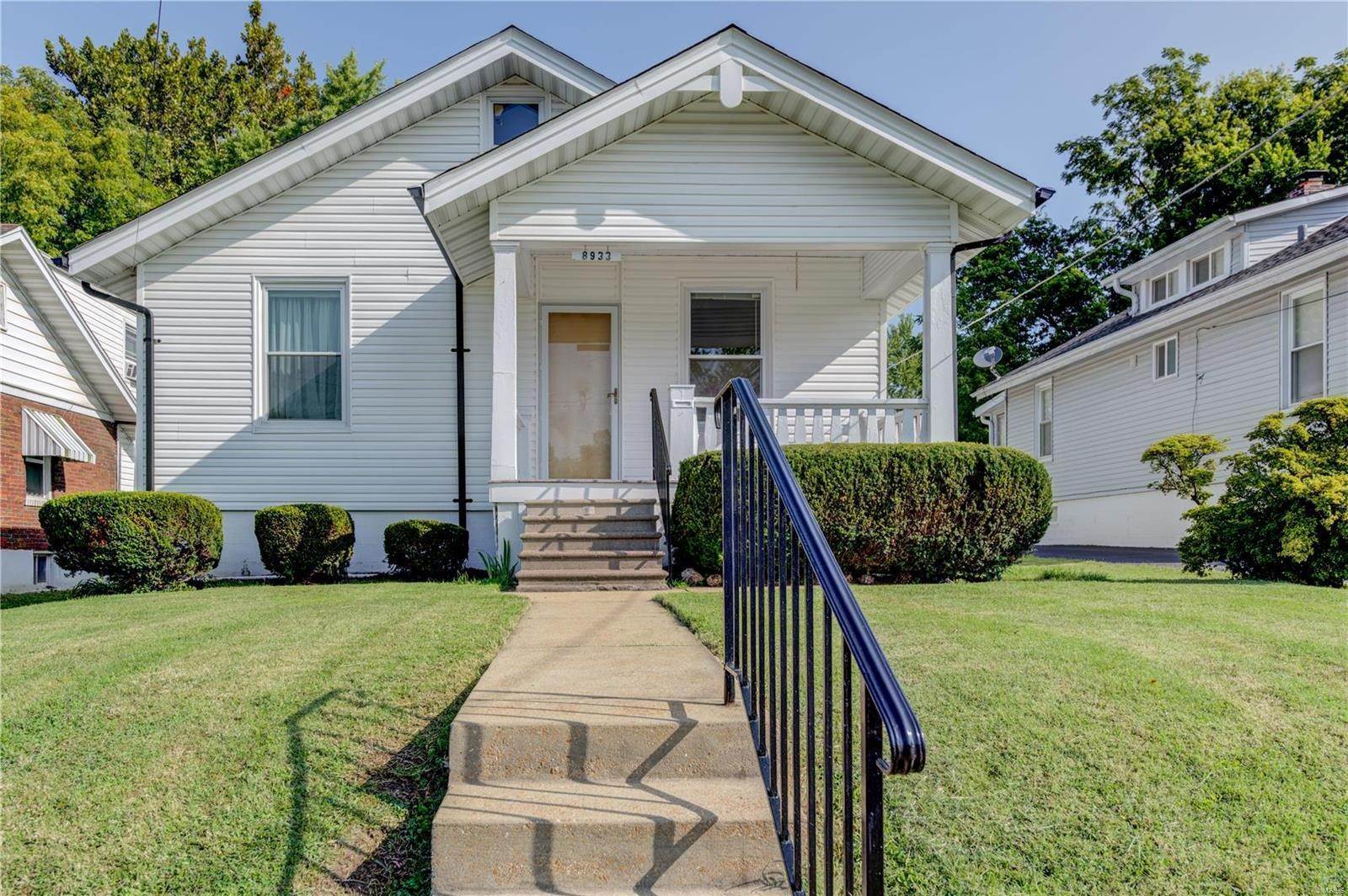 1. Single Family Homes for Sale at 8933 Argyle Avenue St. Louis, Missouri 63114 United States