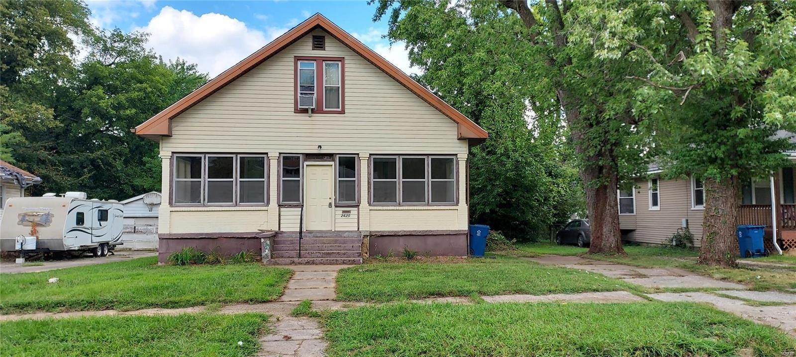 Property for Sale at 2620 Hillcrest Avenue Alton, Illinois 62002 United States
