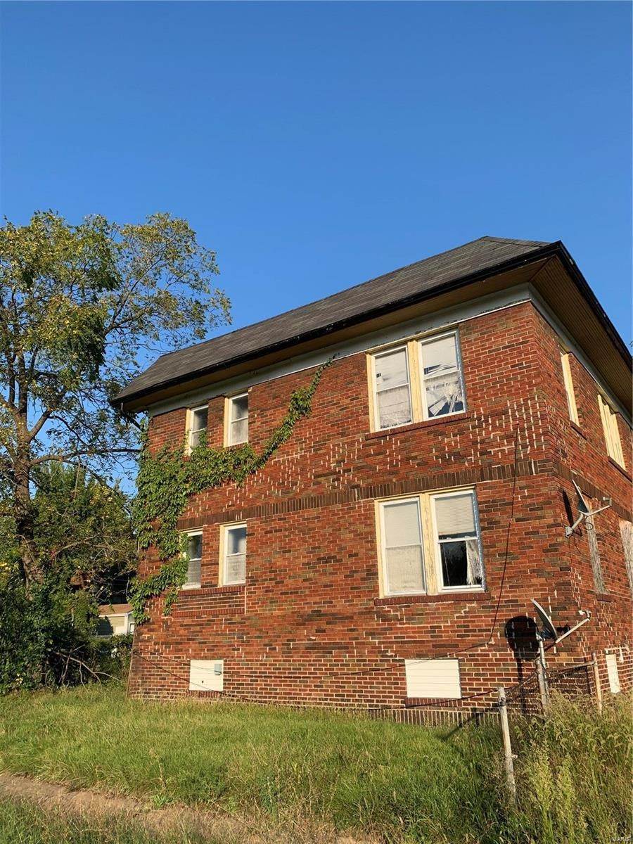3. Residential Income for Sale at 5577 Hebert Street St. Louis, Missouri 63120 United States