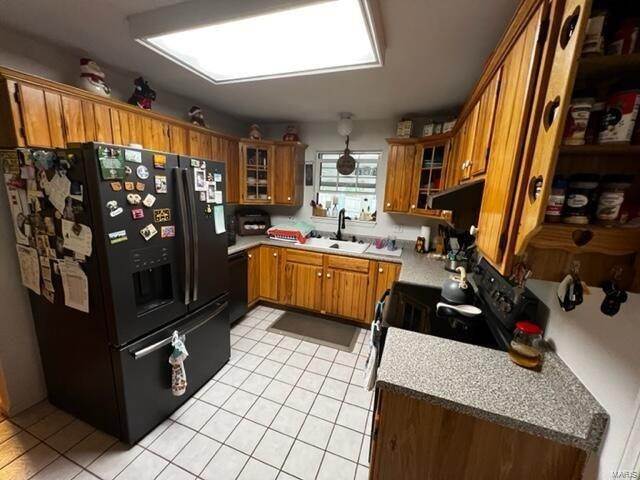 3. Single Family Homes for Sale at 1203 Hockman Street Mountain View, Missouri 65548 United States