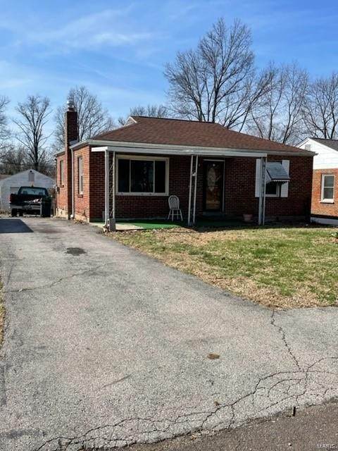 Single Family Homes for Sale at 9020 Kathlyn Drive St. Louis, Missouri 63134 United States