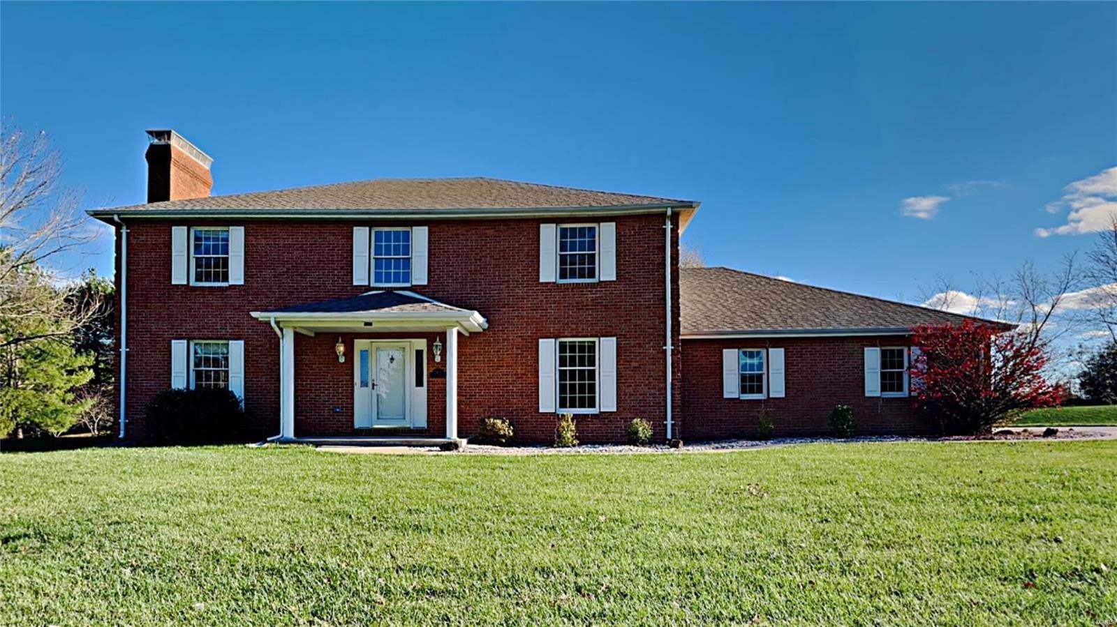 Single Family Homes for Sale at 5414 Live Oak Drive Smithton, Illinois 62285 United States