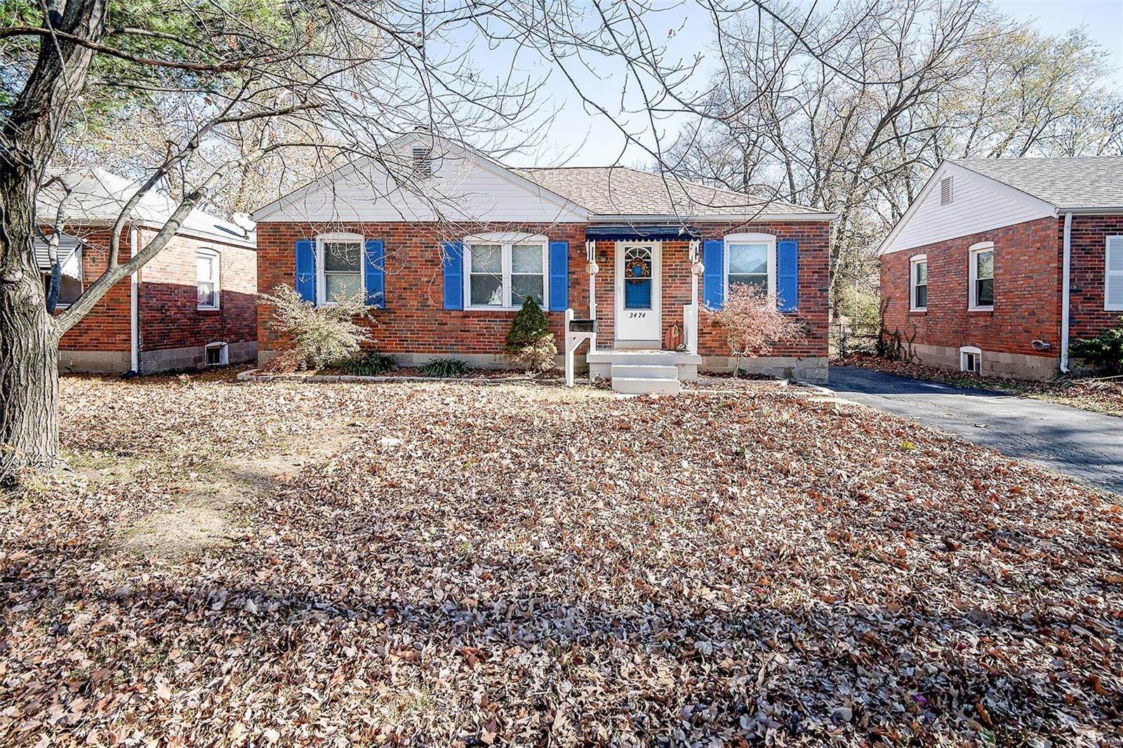 Single Family Homes for Sale at 3474 Saint Joachim Lane St. Ann, Missouri 63074 United States