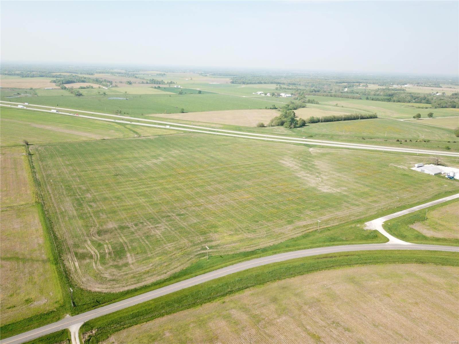 6. Farm for Sale at Hwy F Bowling Green, Missouri 63334 United States