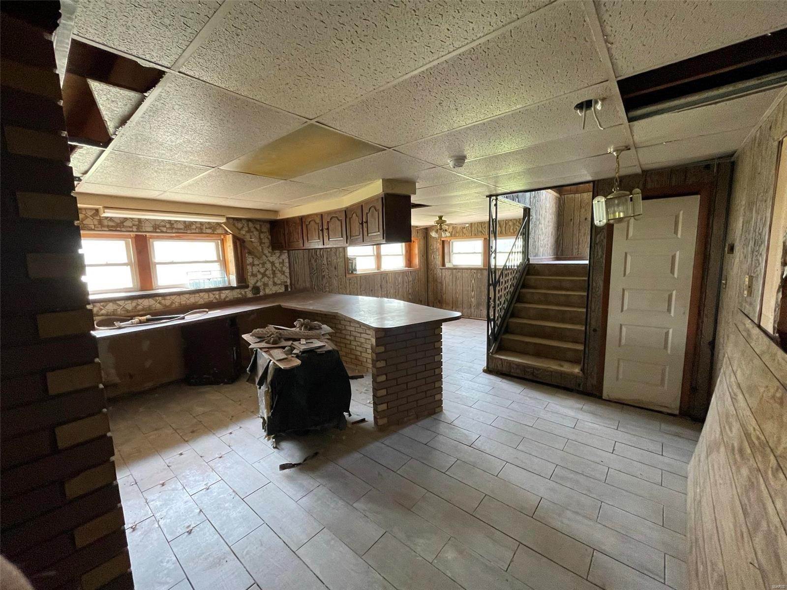 12. Single Family Homes for Sale at 460 Peerview Lane Arnold, Missouri 63010 United States