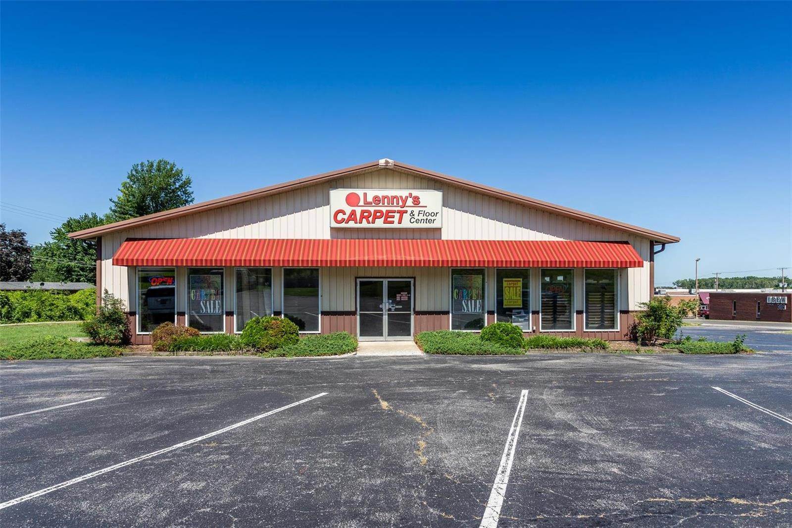 Commercial for Sale at 123 N Bluff Road Collinsville, Illinois 62234 United States