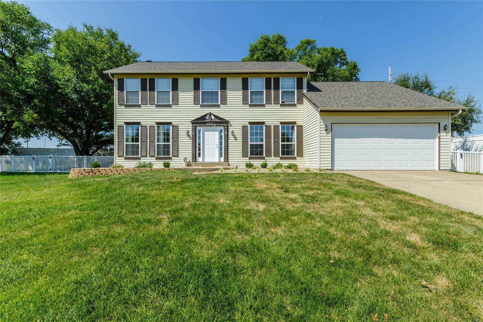Single Family Homes for Sale at 2701 Diekamp Farm Trail St. Charles, Missouri 63303 United States