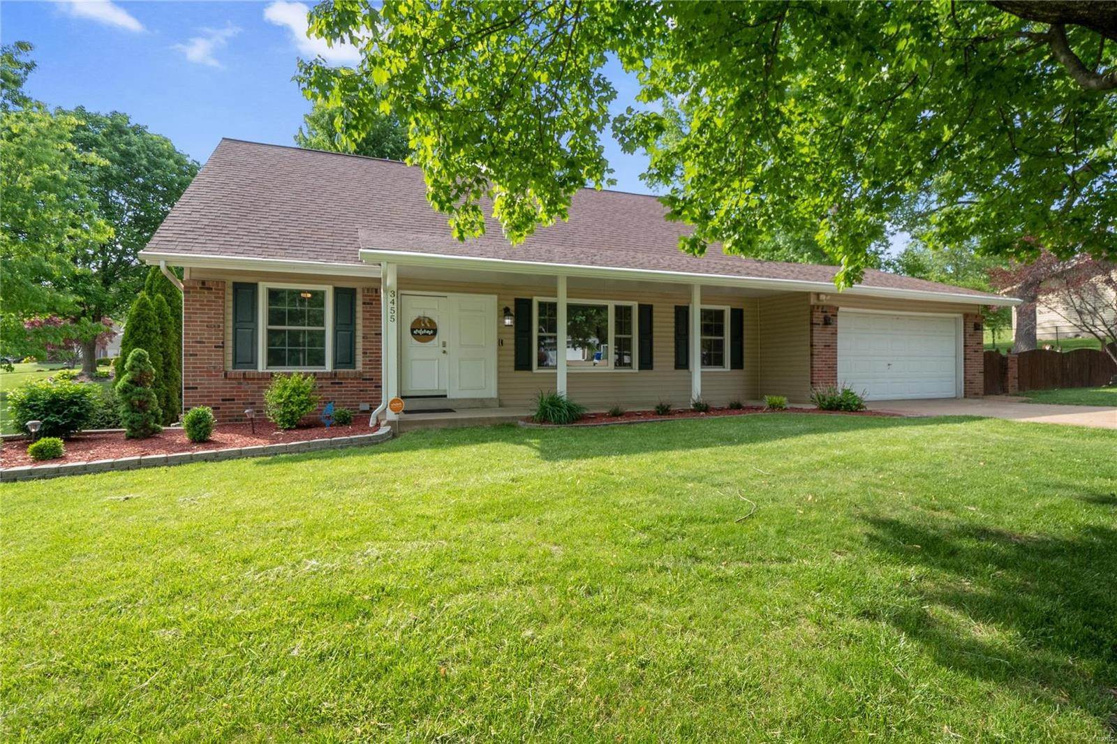 Single Family Homes for Sale at 3455 Taylor Avenue Bridgeton, Missouri 63044 United States