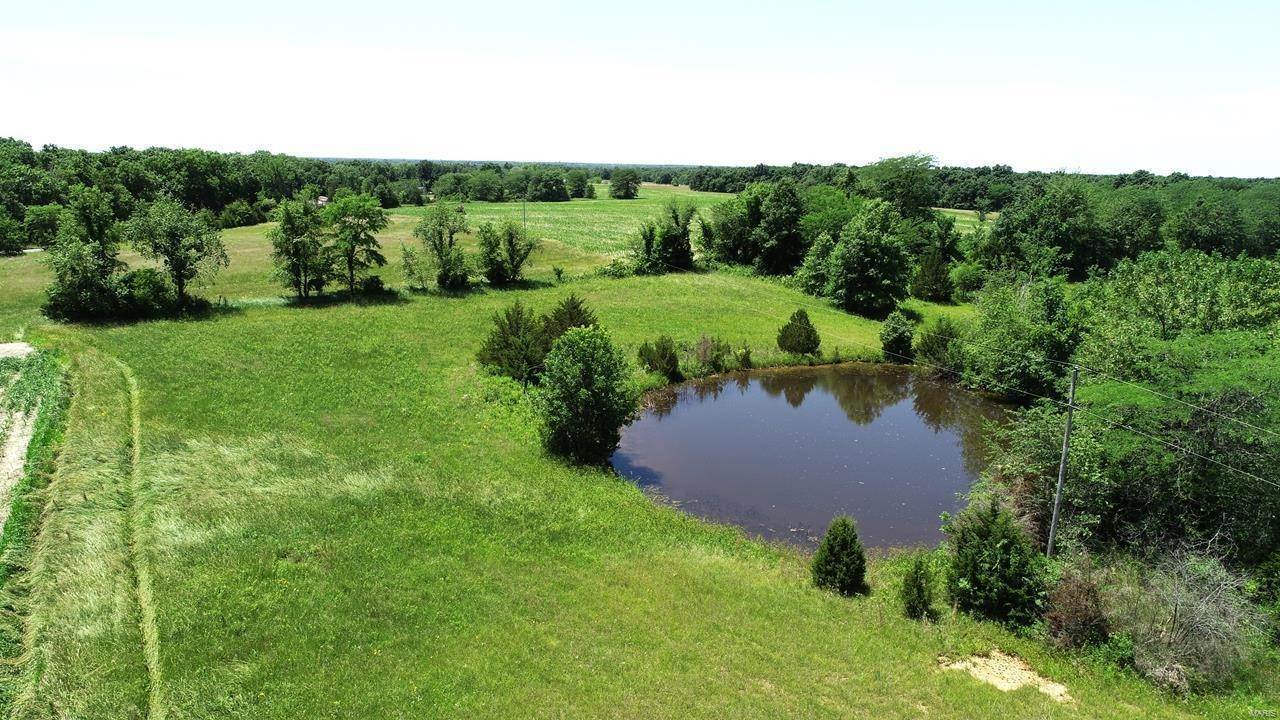 Farm for Sale at 19492 Highway M Curryville, Missouri 63339 United States