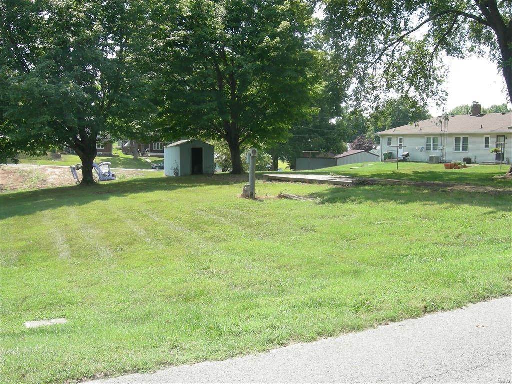 Property for Sale at 512 Van Zant Chester, Illinois 62233 United States