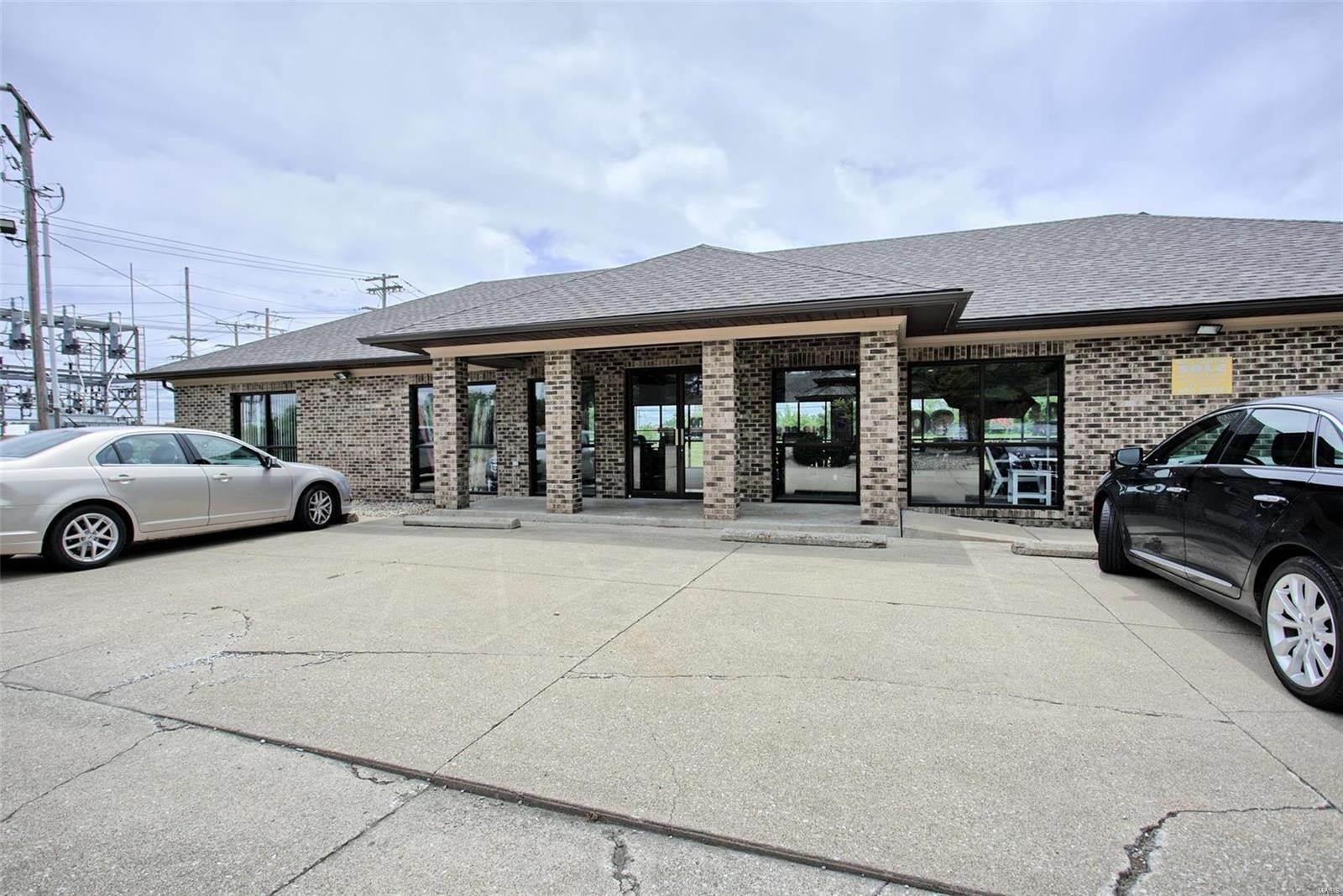 5. Commercial for Sale at 6451 Center Grove Road Edwardsville, Illinois 62025 United States