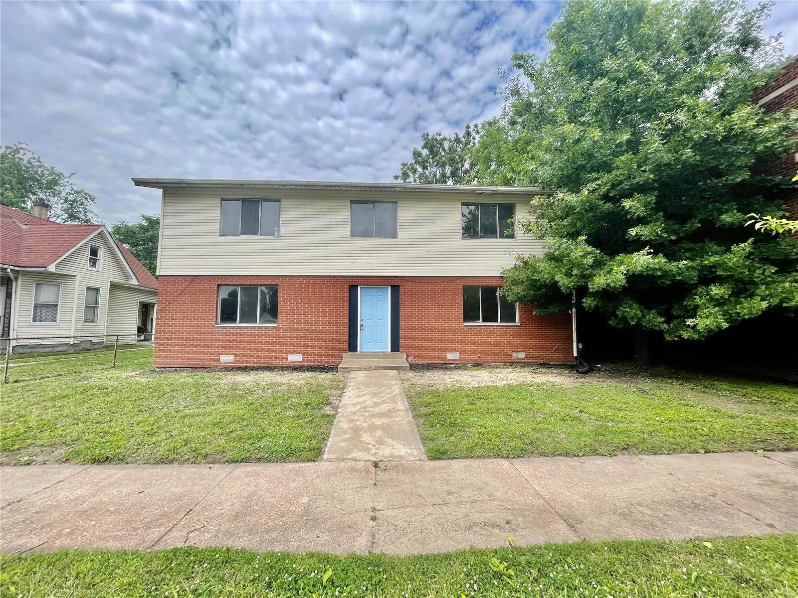 Residential Lease at 2441 E 24th Street Granite City, Illinois 62040 United States