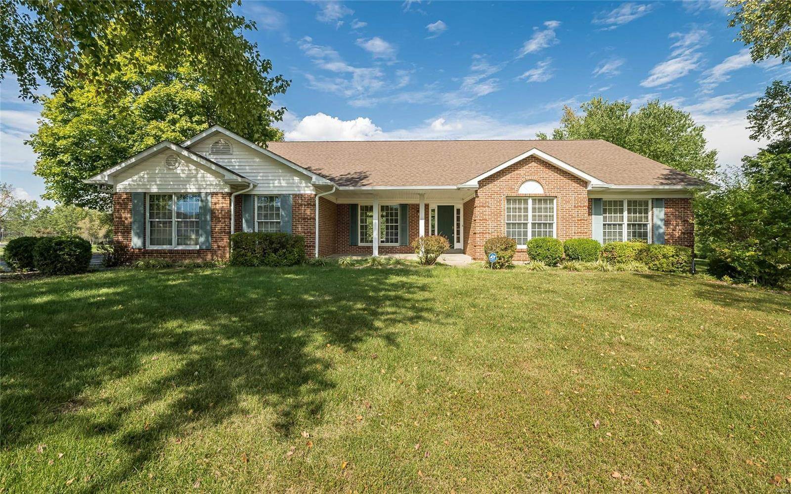 Single Family Homes for Sale at 17820 Argonne Estates Florissant, Missouri 63034 United States