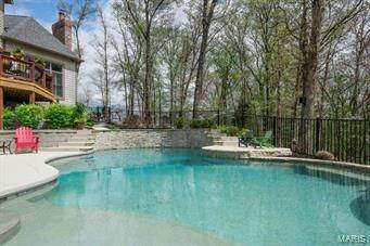 30. Single Family Homes at 110 Grand Meridien Forest Wildwood, Missouri 63005 United States