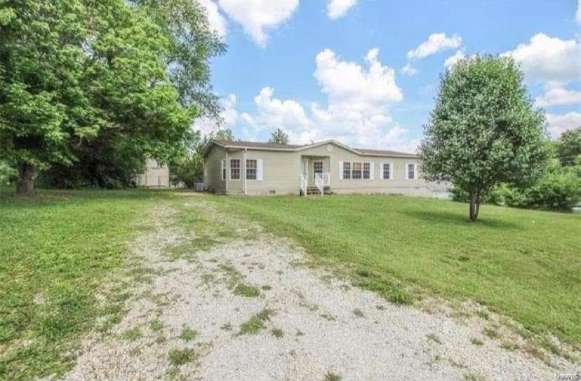 Single Family Homes for Sale at 939 Meadow Drive Catawissa, Missouri 63015 United States