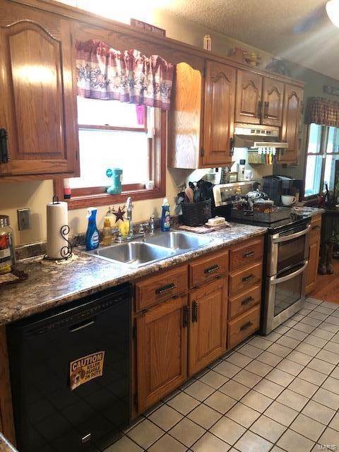 8. Single Family Homes for Sale at 29935 County Road 6230 Edgar Springs, Missouri 65462 United States