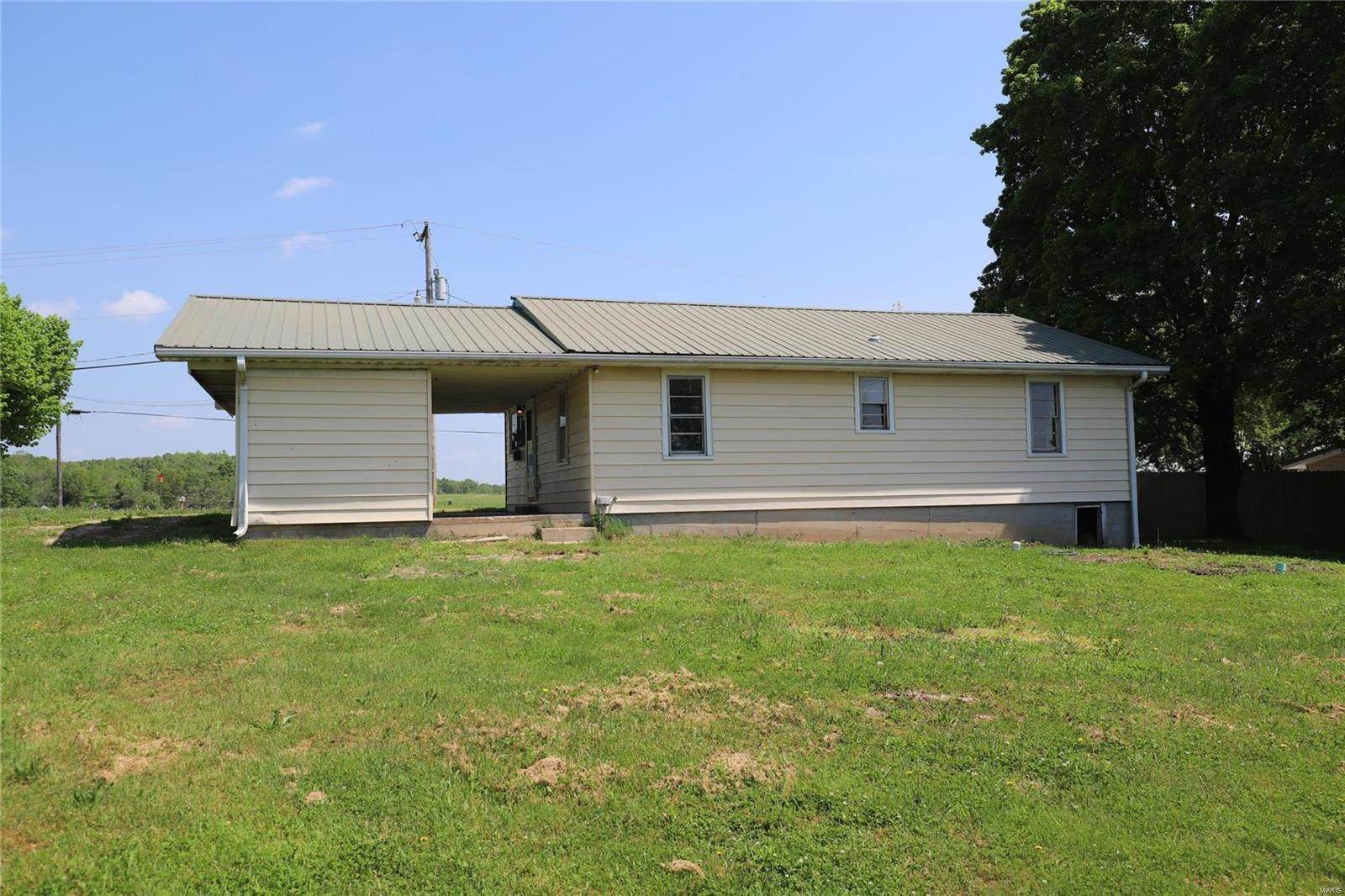 9. Single Family Homes for Sale at 4026 Pimville Farmington, Missouri 63640 United States