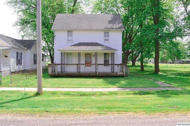 Single Family Homes for Sale at 260 W Miller Street Hull, Illinois 62343 United States