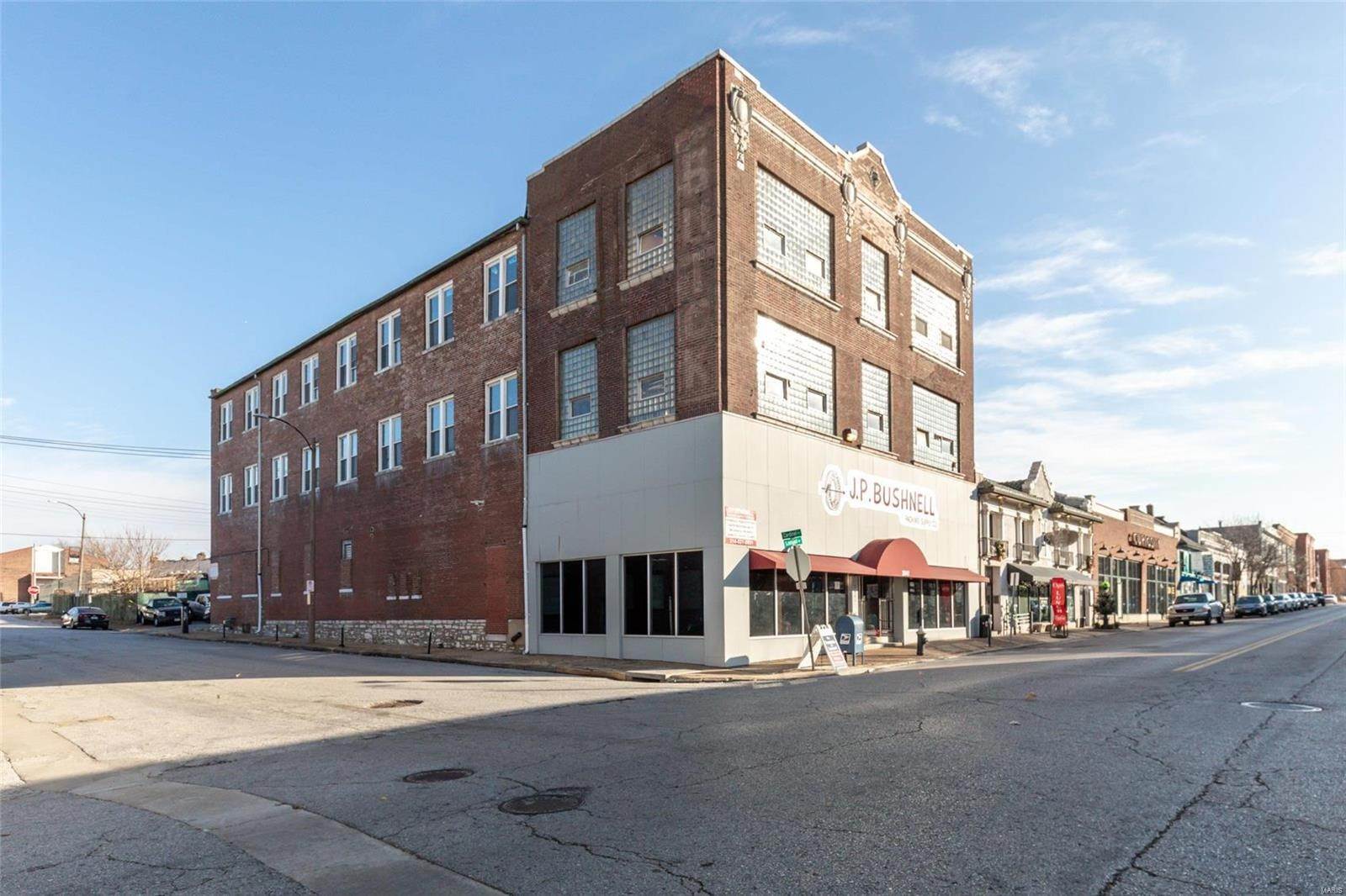 Commercial for Sale at 3041 Locust St. Louis, Missouri 63103 United States