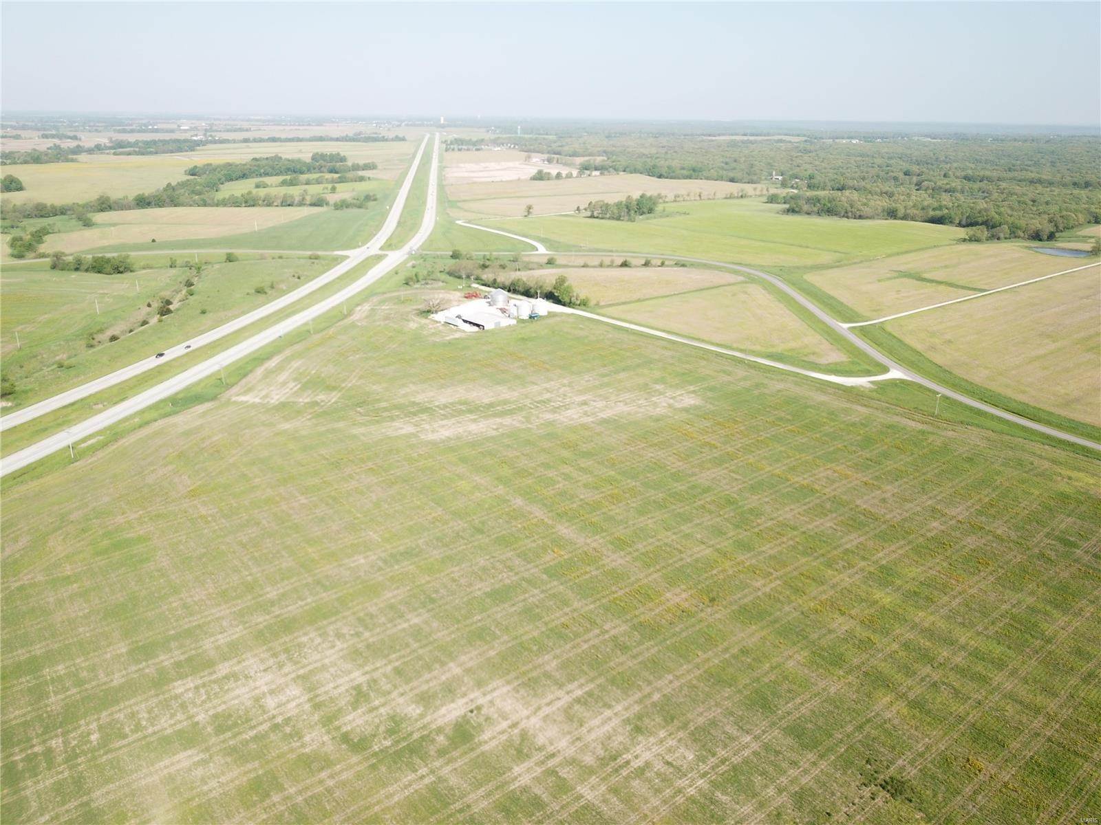 4. Farm for Sale at Hwy F Bowling Green, Missouri 63334 United States