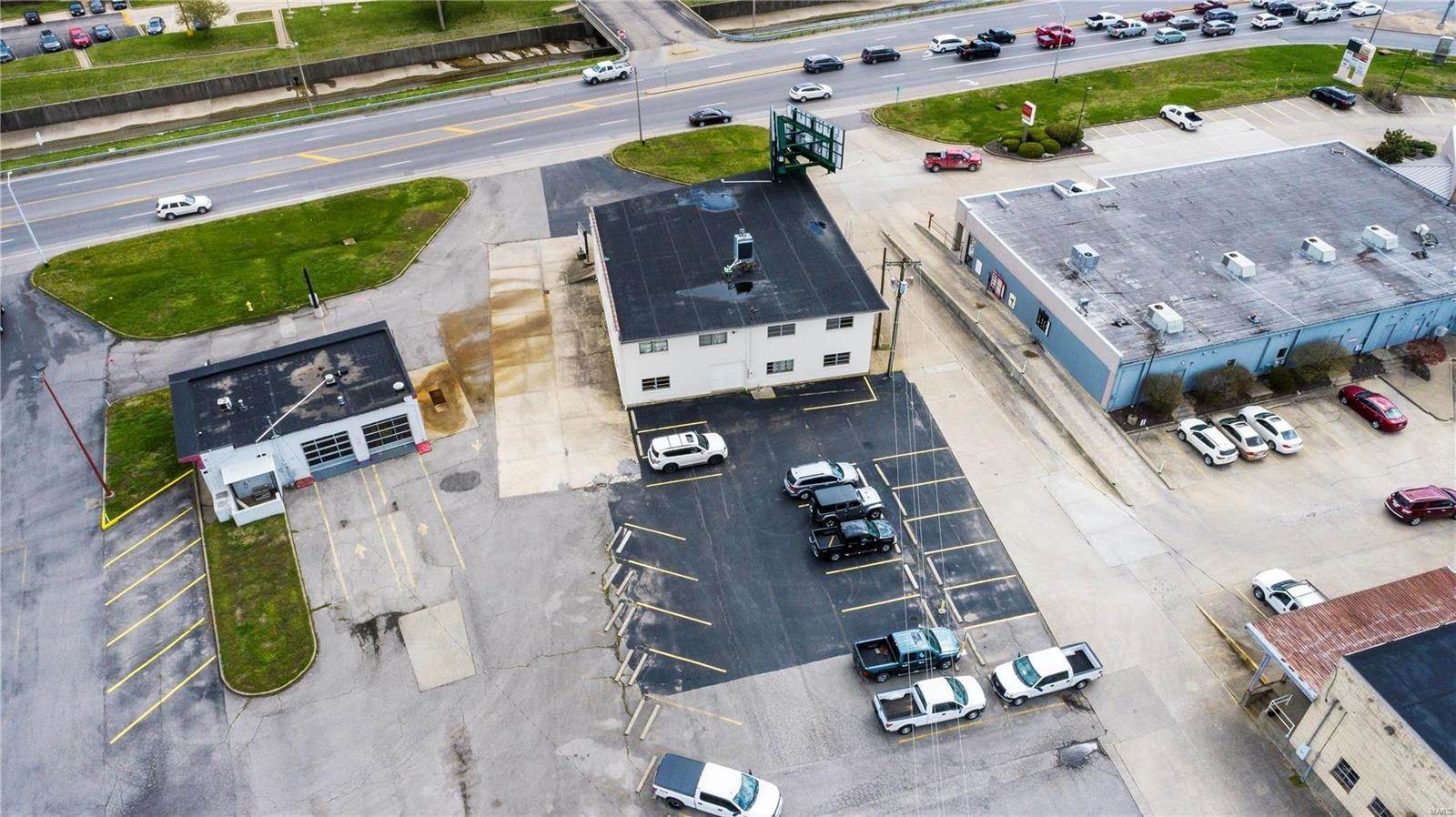 6. Commercial for Sale at 101 N Kingshighway Cape Girardeau, Missouri 63701 United States