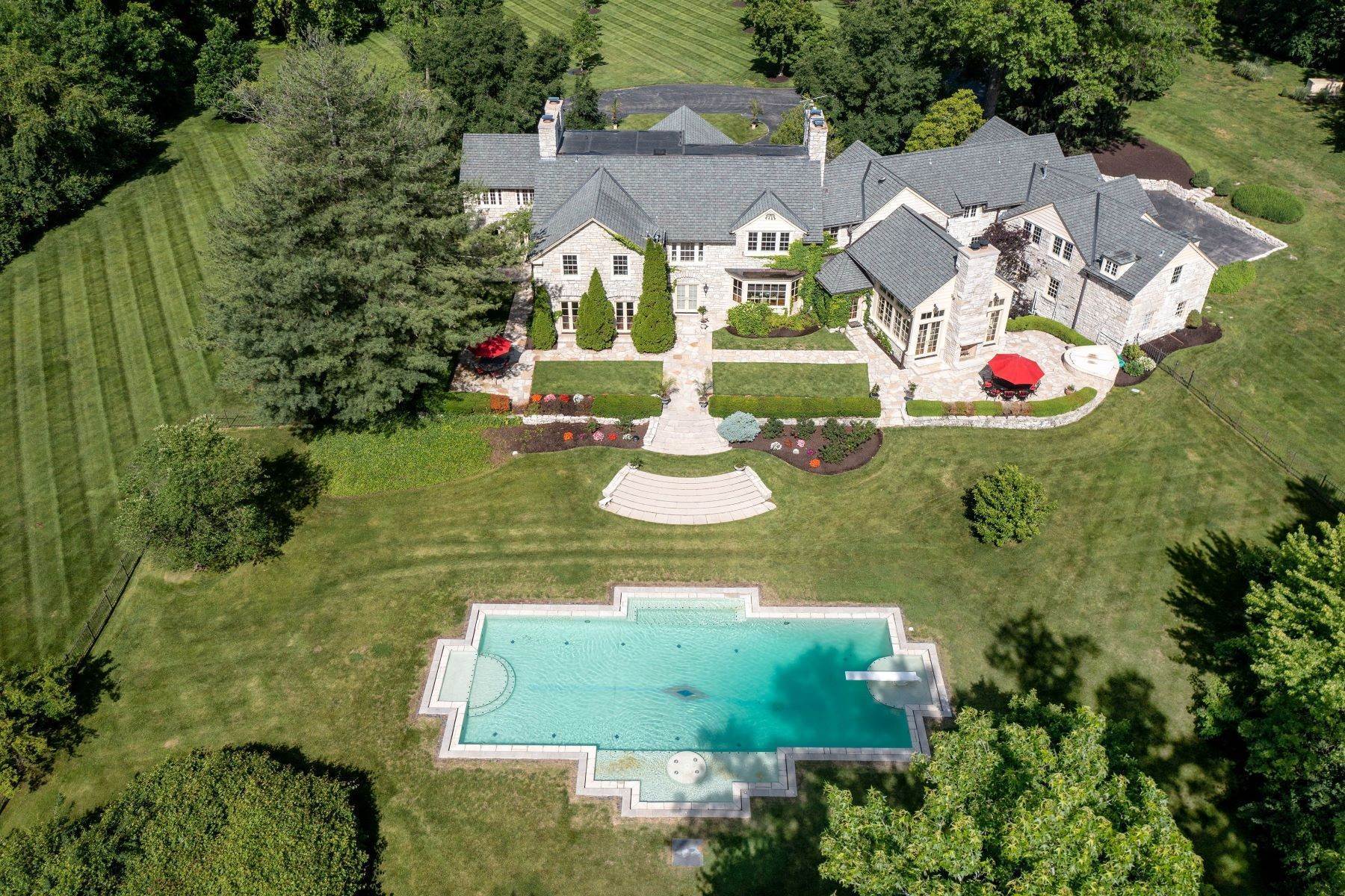 43. Single Family Homes for Sale at Classic English Country Estate 500 South Warson Road Ladue, Missouri 63124 United States