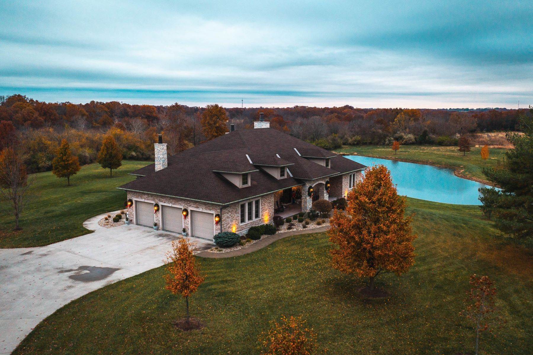 34. Land for Sale at Authentic Country Estate with Sophisticated Features 100 Quail Valley Drive Godfrey, Illinois 62035 United States